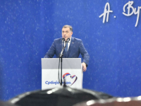 URNEBES U BEOGRADU: Voditelji mitinga u Beogradu 'zaboravili' Dodikovo ime pa ga predstavili kao... (VIDEO)