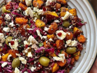 MOŽETE JE JESTI TOPLU ILI HLADNU: Proljetna salata po receptu nutricionistice prijedlog za danas