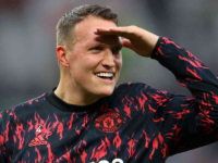 BIO JE IZBOR SIR ALEXA FERGUSONA: Pomalo zaboravljeni defanzivac Manchester Uniteda ovog ljeta napušta klub