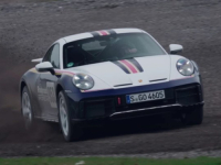KAKVO ODUŠEVLJENJE: Chris Harris testirao najpoželjniji Porsche današnjice, 911 Dakar (VIDEO)