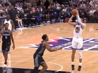 NOĆ ZA POVIJEST NBA LIGE: Stepf Curry sa 50 poena gotovo sam srušio 'Kingse' i zakazao epski obračun sa LeBronom Jamesom