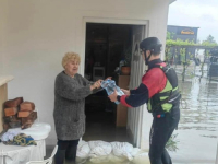 HUMANITARAC SA 15 GODINA: Mladi Bišćanin odlučio biti dio rafting ekipe, nesebično pomaže poplavljenima (FOTO)