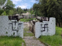 VANDALIZAM SE NASTAVLJA: Nacistički simboli ponovo iscrtani na Partizanskom spomen-groblju u Mostaru