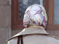 RASTUĆI RASIZAM I ISLAMOFOBIJA: Žena u hidžabu napadnuta na stanici metroa u Berlinu