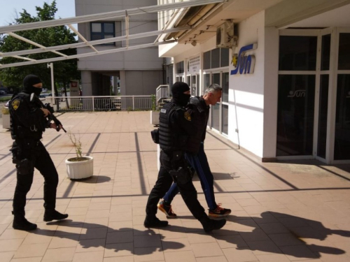VELIKA AKCIJA FUP-a NA PODRUČJU MOSTARA I TUZLE: Vrše se pretresi, četvero uhapšenih