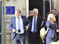 MOŽDA IM JE VRUĆE: I bi sastanak HDZ-a i 'Trojke' u zgradi Delegacije EU, ali niko od prisutnih nije se htio obratiti javnosti