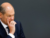 POSJETIO SJEDIŠTE U ROSTOCKU I PRIMIO IZVJEŠTAJ: Olaf Scholz promatrao multinacionalnu pomorsku vježbu...