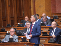 ČOVJEK OD VUČIĆEVOG POVJERENJA: Zastupnik u Skupštini Srbije otkrio da je bivši rukometaš i član SNS-a koji je prijetio pištoljem sin bliskog saradnika ratnog zločinca Karadžića