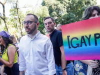 GRADONAČELNIK ZAGREBA SA POVORKE PONOSA: 'LGBT osobe imaju prava koja im neki desni političari žele oduzeti i smanjiti'