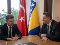 KAD JE VEĆ TU: Denis Bećirović posjetio Ambasadu BiH u Ankari