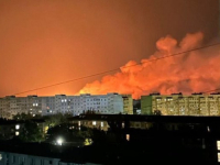 ODJEKUJU EKSPLOZIJE, ČUJU SE SIRENE: Gori u okupiranom Berdjansku, Rusi podigli helikoptere… (VIDEO)