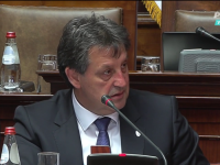 ČISTKA NEPODOBNIH KADROVA U MUP-u SRBIJE: Bratislav Gašić od policije pravi partijsku vojsku i obračunava se...