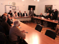 PORUKA SA REDOVNE SESIJE KRUGA 99: 'Presude Haškog suda dovode u pitanje postojanje RS-a i negiraju mogućnost rehabilitacije HRHB!'