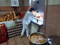 RAPIDAN RAST SIROMAŠTVA U BIH: 'Vidim strašne redove pred javnim kuhinjama'