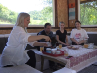 INSPIRATIVNA PRIČA IZ NAŠE ZEMLJE: Sarajka uslijed teške bolesti odselila u Fojnicu i postala uspješan obrtnik (VIDEO)