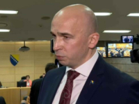 ZASTUPNIK SDA NEZIR PIVIĆ: 'Federalna vlast je blokirana, Nikšićeva Vlada nema podršku parlamentarne većine!'