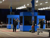 DETALJNA KONTROLA VOZILA: Muškarac iz BiH krijumčario sedam turskih državljana