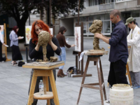 'KULTURA NA ULICE 2023!': Multimedijalni sadržaji na Pozorišnom trgu Susan Sontag, građanima potrebno više ovakvih dešavanja (FOTO)