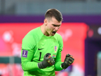 PONUDA OD 6 MILIONA EURA JE ODBIJENA, ALI STIGLA JE NOVA: Golman reprezentacije Hrvatske mogao bi se pridružiti Edinu Džeki