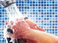 DOBRO JE ZNATI: Stručnjaci otkrivaju je li zdravo urinirati pod tušem…