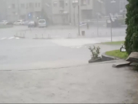 SNAŽNO NEVRIJEME U BANJOJ LUCI: Na Kozari padao grad veličine oraha (VIDEO)