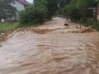 DAN NAKON KATASTROFALNIH BUJICA U SAPNI: Voda udarala u kuće i nosila sve - 'Prvi sprat mi je potpuno uništen!' (FOTO, VIDEO)