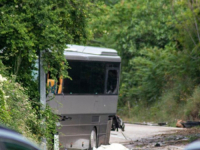 INFORMACIJE S LICA MJESTA O TEŠKOJ SAOBRAĆAJNOJ NESREĆI U TREBINJU: Autobus prevozio radničku ekskurziju iz Banje Luke, poginuli vozač i putnik, povrijeđeno...