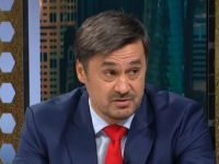 RADE BOGDANOVIĆ U ELEMENTU: Žene zovu 'Orlove' - 'Ajde, završavajte to i dolazite na egzotične destinacije...'