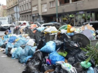 ZAŠTO SU PRLJAVE ULICE SARAJEVA: U nedostatku radnika na terenu, komunalna preduzeća prijavljuju se...