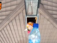 HUMANITARNA KRIZA: Pogledajte kako ukrajinska vojska dostavlja vodu ljudima zarobljenim nakon uništenja brane (VIDEO)