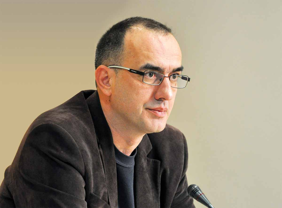 PROFESOR DINKO GRUHONJIĆ ZA 'SB': Što se krije iza histeričnih napada Milorada Dodika i Nebojše Vukanovića i zašto je Vučićev režim 'prigrlio' sarajevske studentice... | Slobodna Bosna