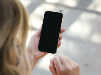 PRIČAJU, A NIKAKO DA KAŽU - HAJD', ČUJEMO SE SUTRA: Horoskopski znakovi koji mogu satima razgovarati na telefon