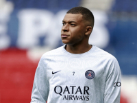 MBAPPE ODBIO 776 MILIONA DOLARA ZA GODINU DANA: Izveo nečuven potez, propao najveći ugovor u historiji sporta na drzak način