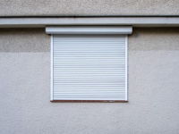 I OVO JE DOBRO ZNATI: Zašto je bolje ne spuštati roletne tokom dana, čak ni ljeti? Jedino ako je vrućina baš prevelika...