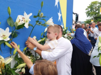 TUŽNA KOLONA: Bišćani se oprostili od Prijedorčana kojima će sutra biti klanjana dženaza