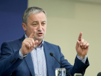 BRANISLAV BORENOVIĆ TROJCI OTKRIO U ČEMU JE PROBLEM: 'Izabrali ste Dodika, sad ga trpite!'