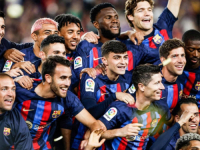 OVAKO NEŠTO NE PAMTE 44 GODINE: Barcelona predstavila nove dresove, navijači su frapirani (FOTO, VIDEO)