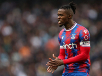 AKO DOĐE, BIT ĆE KONKURENCIJA EDINU DŽEKI: Fenerbahče želi dovesti napadača iz Crystal Palacea