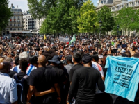 BURNO U FRANCUSKOJ: Najmanje 2000 ljudi na protestima protiv policijskog nasilja u Parizu i pored  zabrane