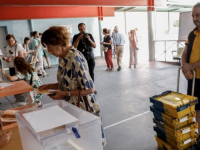 BURNI IZBORI U ŠPANIJI: Desničari u vodstvu, u vladu bi mogao ući i ekstremno radikalni Vox