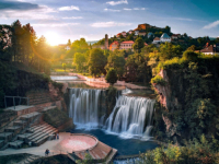 ISPOD PLIVSKOG VODOPADA: Mostar Sevdah Reunion otvara 'Desant Festival' u Jajcu
