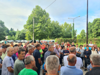 TRAŽE HITNU REAKCIJU VLASTI I UVEZIVANJE RADNOG STAŽA: Radnici Krivaje ponovo...