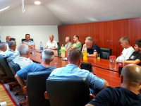 SJEĆANJA SU BOLNA, ALI SE NE SMIJU ZABORAVITI: Obilježeno 30 godina od zatvaranja Bošnjaka na području Livna (FOTO)