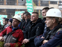 DRAMA U ZENICI: Rudari prenoćili u jami 'Raspotočje', Uprava zabranila silazak u jamu...