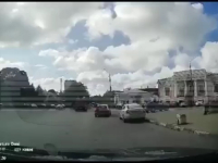 ZASTRAŠUJUĆA EKSPLOZIJA U CENTRU RUSKOG GRADA: Procurila snimka ukrajinskog raketnog udara kojeg su Rusi pokušali zataškati (VIDEO)