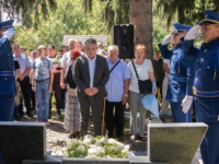 POGINUO U AKCIJI OSLOBAĐANJA TRNOVA: Željko Komšić na obilježavanju 31. godišnjice pogibije Čedomira Domuza - Bate