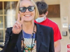 SJAJNO RASPOLOŽENA: Sharon Stone u ležernoj kombinaciji za odlazak u grad sa 18-godišnjim sinom (FOTO)