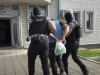 VELIKA AKCIJA POLICIJE U KRALJEVU I LOZNICI: Pogledajte hapšenje osumnjičenih za krađu skupocjenih vozila u EU (VIDEO)