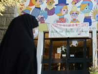 ODBRANA SEKULARIZMA ODJEKUJE POLITIČKIM SPEKTROM: Francuska će zabraniti i nošenje abaje u državnim školama