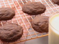 GOTOVI SU ZA 10 MINUTA: Keksići s Nutellom od samo četiri sastojka; Od jedne smjese možete napraviti...